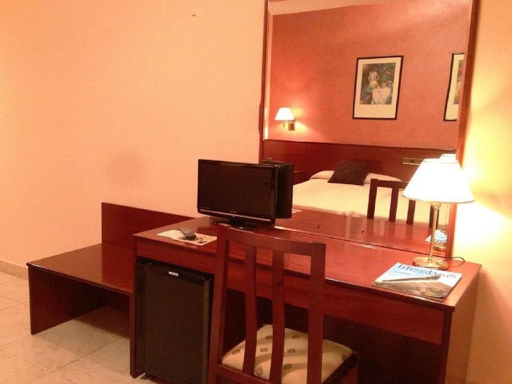 Hotel La Seu La Seu d'Urgell Dış mekan fotoğraf