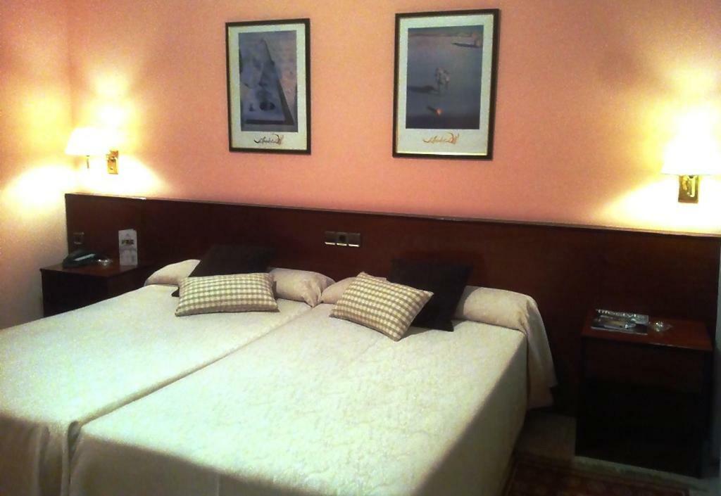 Hotel La Seu La Seu d'Urgell Dış mekan fotoğraf